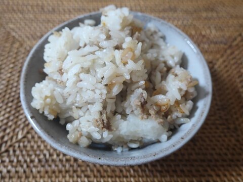 山芋牛ひき肉の炊き込みご飯
